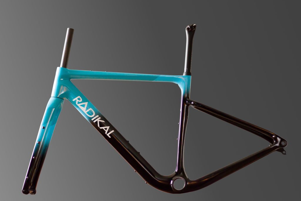 Rower gravelowy RADIKAL Evento Full Carbon
